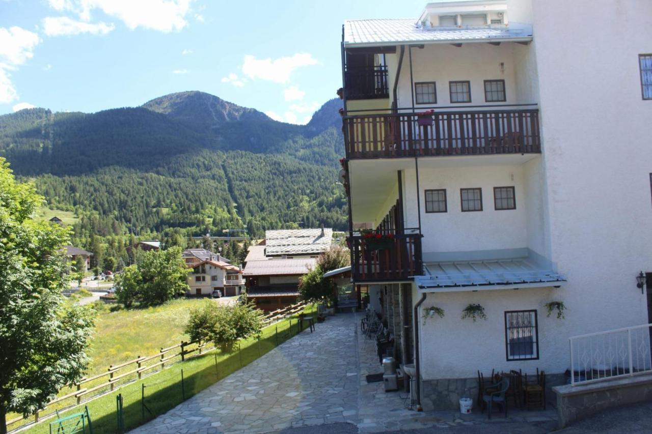 Casa Per Ferie Beatorosaz Hotel Cesana Torinese Kültér fotó